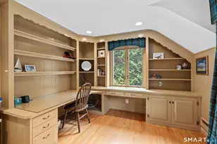 30 Fox Chase Ln, West Hartford, CT 06107 - Photo 14