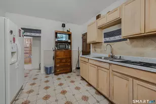16-18 Dover St, Hartford, CT 06106 - Photo 8