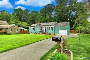 78 Blackhouse Rd, Trumbull, CT 06611 - Photo 2