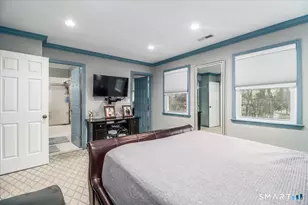 2445 Park Ave, Bridgeport, CT 06604 - Photo 24