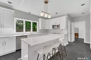 141 Putting Green Rd, Trumbull, CT 06611 - Photo 8