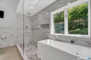 141 Putting Green Rd, Trumbull, CT 06611 - Photo 18