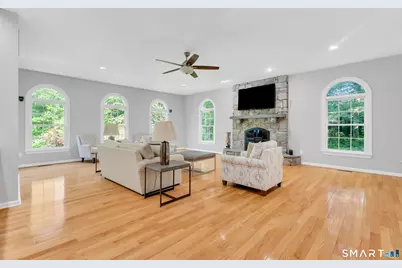141 Putting Green Road, Trumbull, CT 06611 - Photo 10