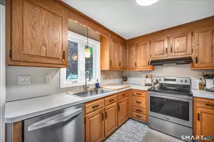 8 Countryside Ln, Middletown, CT 06457 - Photo 18
