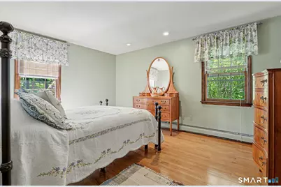 2010 Old Town Road, Trumbull, CT 06611 - Photo 28