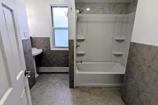 10 Wallace St, New Britain, CT 06051 - Photo 12