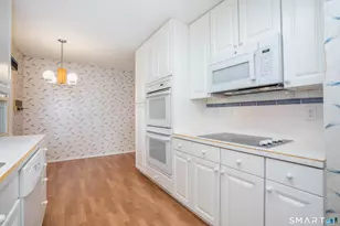 111 Lyman Rd, West Hartford, CT 06117 - Photo 8