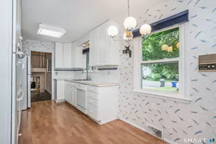 111 Lyman Rd, West Hartford, CT 06117 - Photo 10