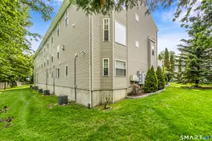 26 Miranda Ln, Stratford, CT 06615 - Photo 4