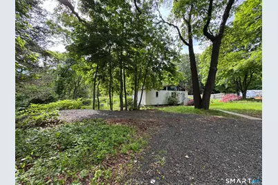 28 Pleasant Avenue, East Haven, CT 06512 - Photo 8