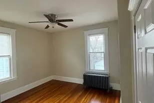 118 Barker St, Hartford, CT 06114 - Photo 6