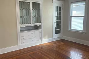 118 Barker St, Hartford, CT 06114 - Photo 8