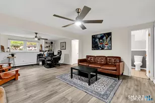 19 Robertson Dr, Hamden, CT 06518 - Photo 18