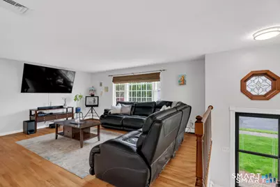 19 Robertson Drive, Hamden, CT 06518 - Photo 10