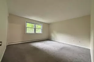 31 Vernon Ave, Vernon, CT 06066 - Photo 6