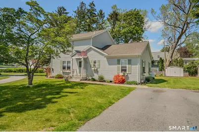 212-R Shore Road, Waterford, CT 06385 - Photo 2