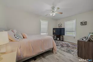 212R Shore Rd, Waterford, CT 06385 - Photo 20