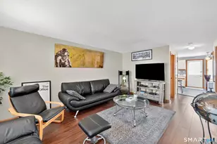 6 White Tail Ln, Wallingford, CT 06492 - Photo 10