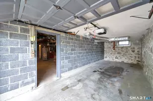 42 Bryan St, Waterbury, CT 06705 - Photo 32