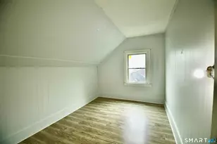 407 East Ave, Bridgeport, CT 06610 - Photo 18
