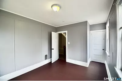 407 East Avenue, Bridgeport, CT 06610 - Photo 12