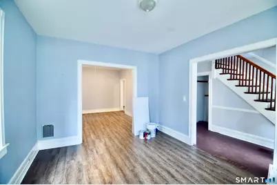 407 East Avenue, Bridgeport, CT 06610 - Photo 2