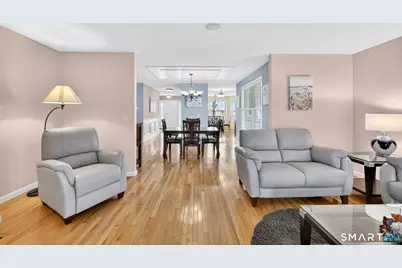 31 Ross Way #31, Windsor Locks, CT 06096 - Photo 12