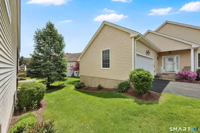 31 Ross Way #31, Windsor Locks, CT 06096 - Photo 32