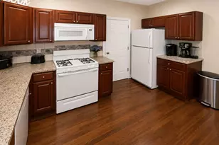 40 Fairfield St, New Haven, CT 06515 - Photo 4