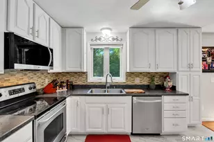 1455 Old Colchester Rd, Montville, CT 06370 - Photo 8