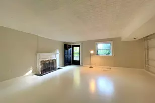 37 Wooster Pl, New Haven, CT 06512 - Photo 4