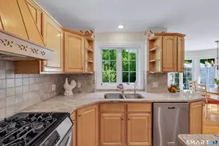 21 Stone Wall Rd, Salem, CT 06420 - Photo 16