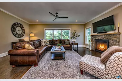 184 Wells View Road #184, Shelton, CT 06484 - Photo 4