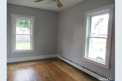 105 Woodstock Avenue, Putnam, CT 06260 - Photo 4