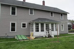 105 Woodstock Ave, Putnam, CT 06260 - Photo 14