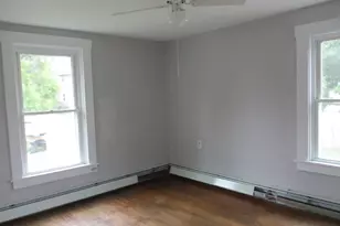 105 Woodstock Ave, Putnam, CT 06260 - Photo 10