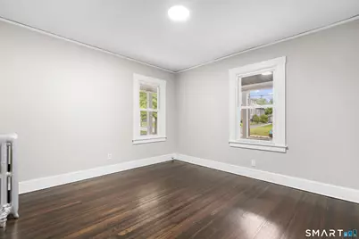 241 Oak Street, Manchester, CT 06040 - Photo 8