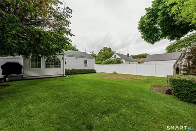 20 Pickett Street, Milford, CT 06460 - Photo 28