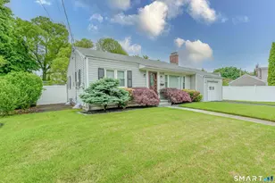 20 Pickett St, Milford, CT 06460 - Photo 4