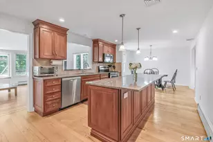 76 Greenbrier Rd, Trumbull, CT 06611 - Photo 14
