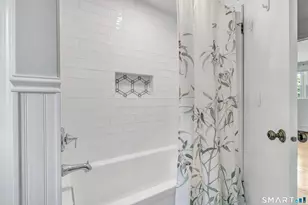 76 Greenbrier Rd, Trumbull, CT 06611 - Photo 26