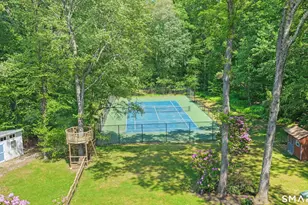 76 Greenbrier Rd, Trumbull, CT 06611 - Photo 34