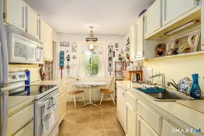 502 Heritage Village #A, Southbury, CT 06488 - Photo 8
