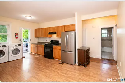 395 Woodland Street, Hartford, CT 06112 - Photo 6