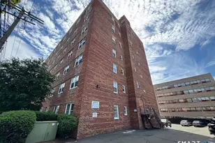 140 Grove St, Stamford, CT 06902 - Photo 4