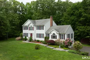 15 Sarah Dr, Oxford, CT 06478 - Photo 2