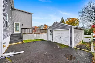 51 Country Rd, Fairfield, CT 06824 - Photo 14