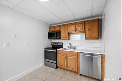 156 Garfield Avenue, New London, CT 06320 - Photo 1