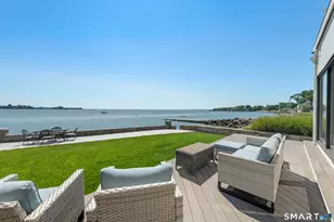22 Ocean Dr N, Stamford, CT 06902 - Photo 4