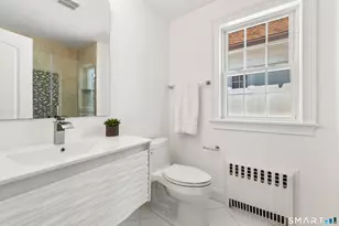 22 Ocean Dr N, Stamford, CT 06902 - Photo 20